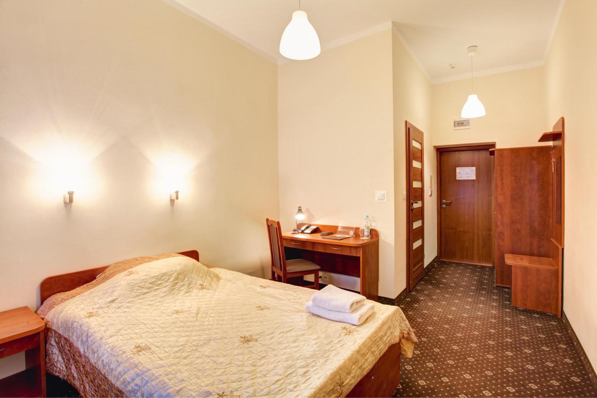 Lothus 3*