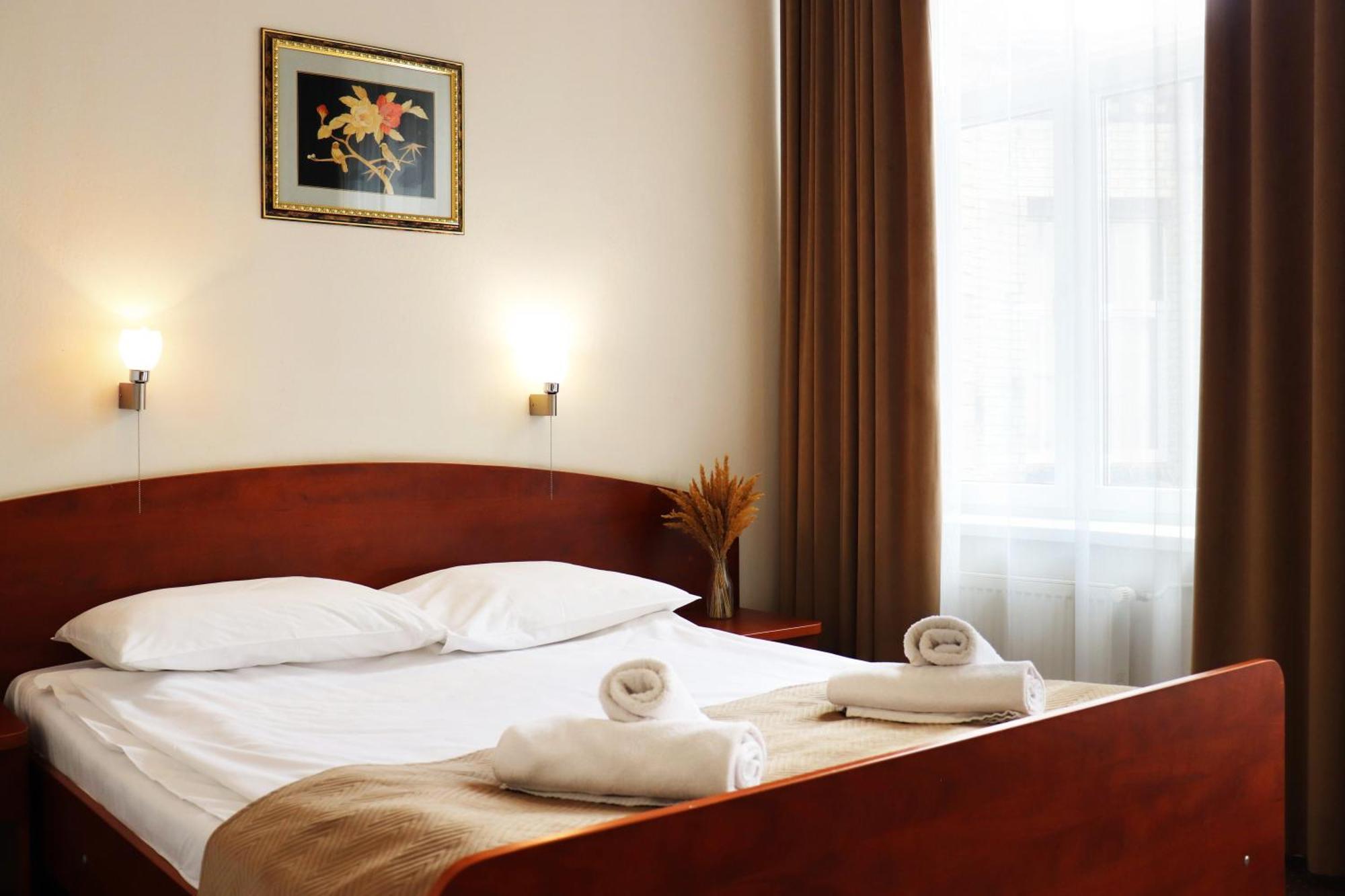 Lothus Hotel 3*