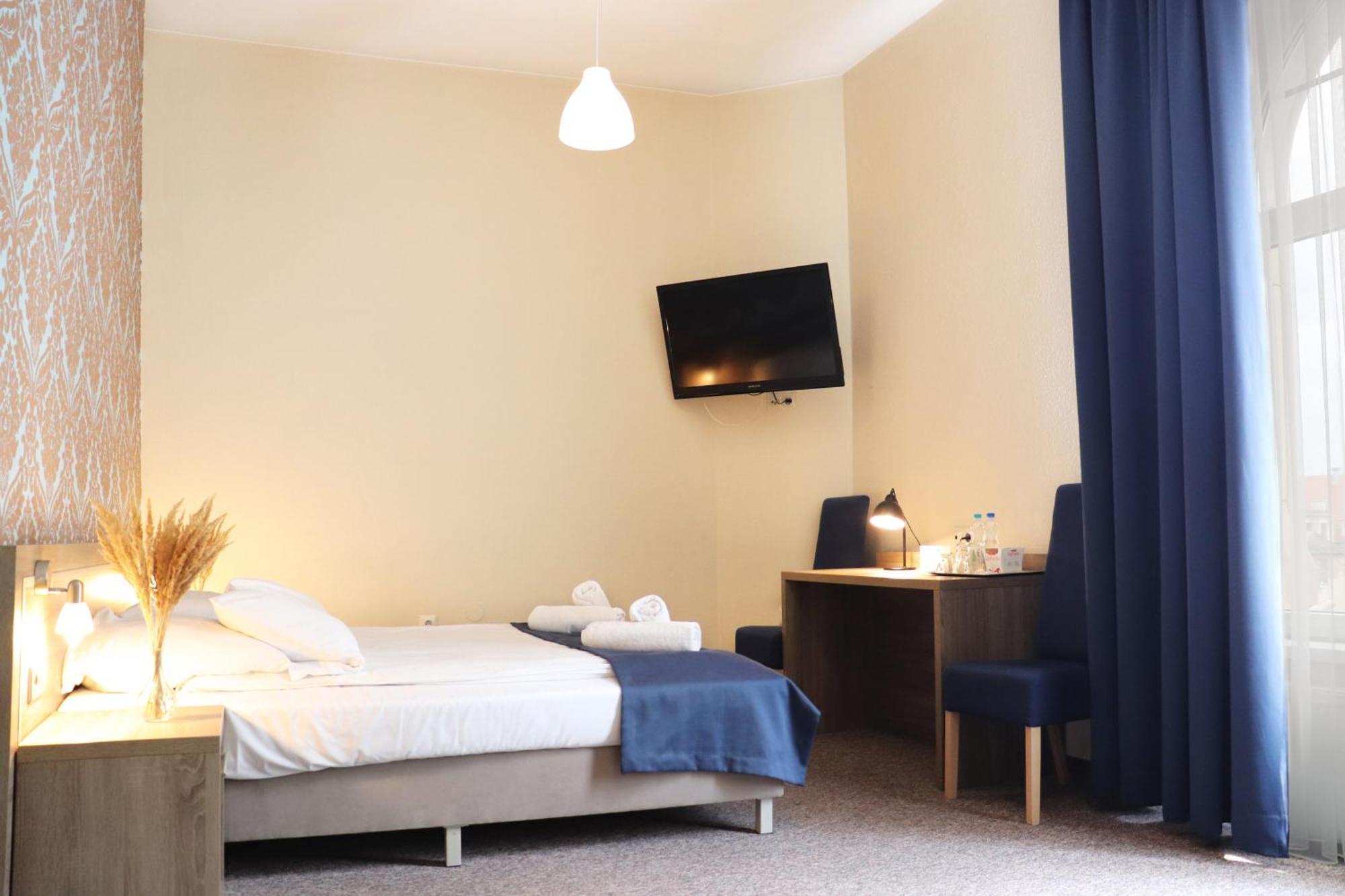 Lothus Hotel